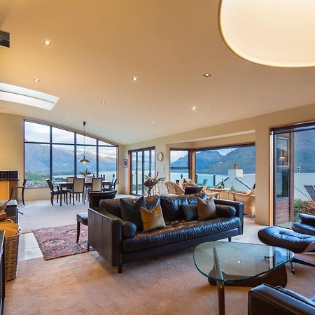 London Lane Villa Queenstown Exterior photo